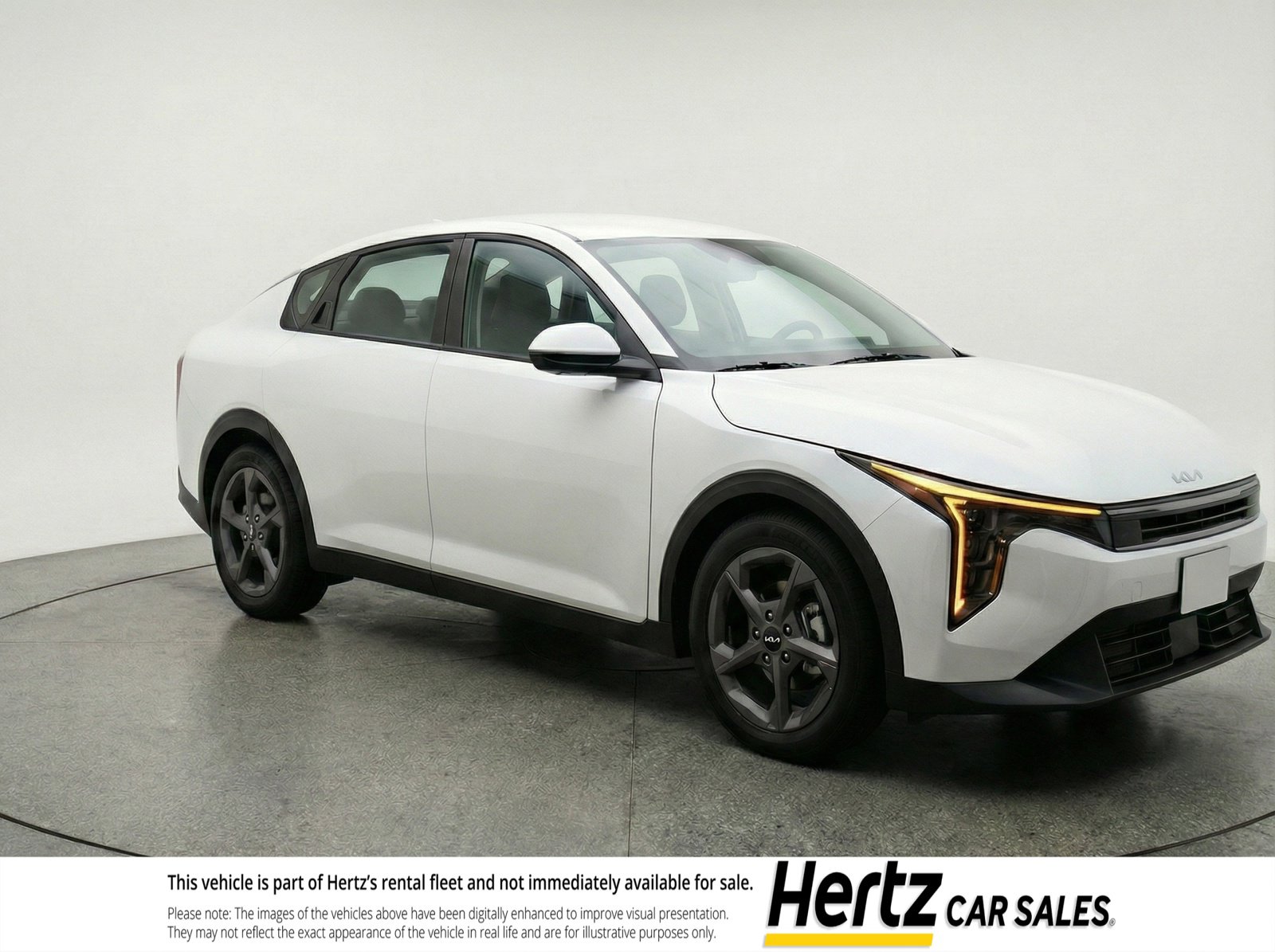 Used 2025 Kia K4 LXS image 1