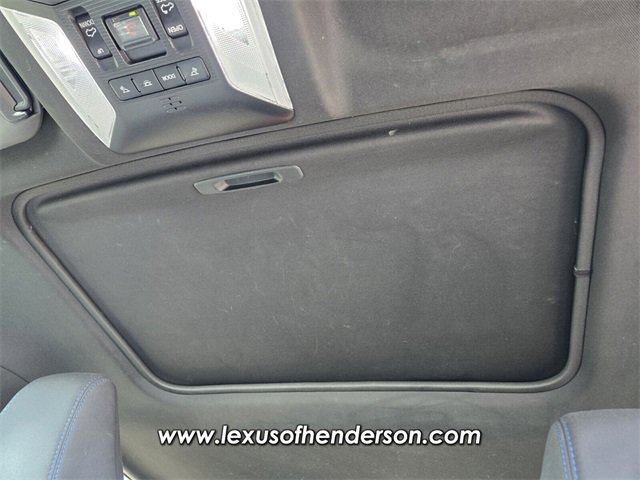 Used 2022 Toyota RAV4 SE w/ Convenience Package image 11