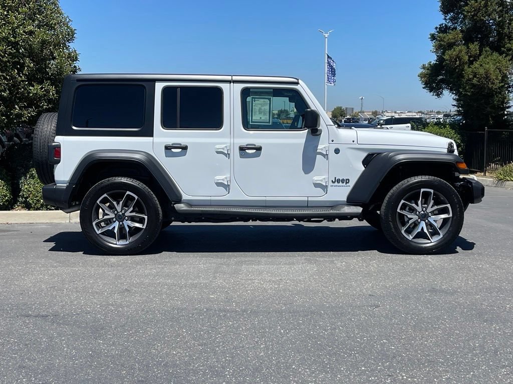 Used 2025 Jeep Wrangler Unlimited Sport S 4xe w/ Convenience Group AWD/4WD image 5