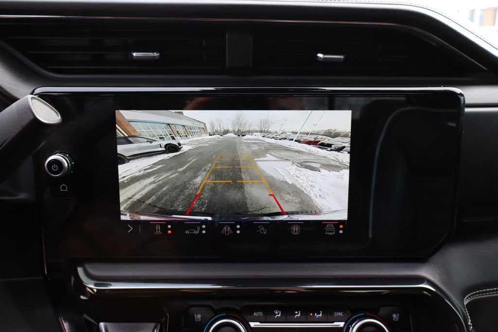 Used 2024 GMC Sierra 2500 AT4X image 26