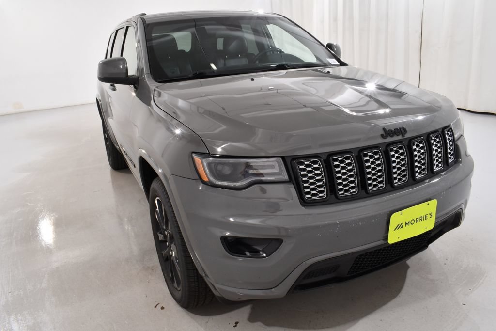 Used 2021 Jeep Grand Cherokee Laredo X AWD/4WD image 4