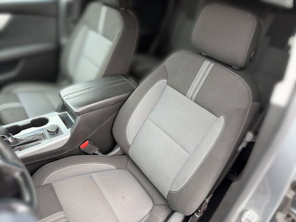 Used 2023 Chevrolet Blazer LT image 15