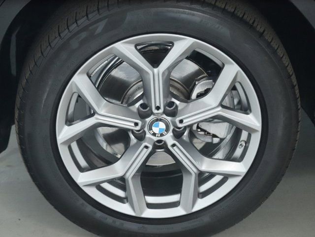 Used 2025 BMW X4 xDrive30i AWD/4WD image 41