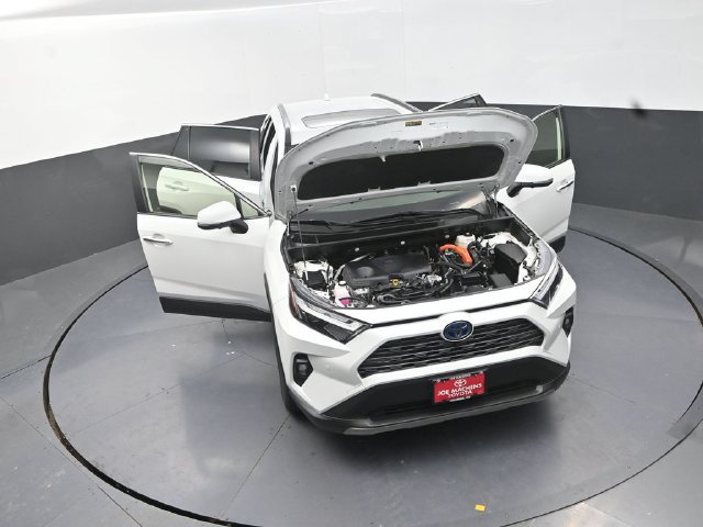Certified 2024 Toyota RAV4 Limited w/ Advanced Technology Package AWD/4WD image 40