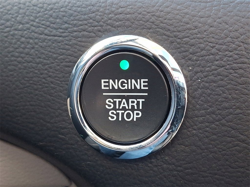 Used 2019 Ford Edge Titanium w/ Equipment Group 301A image 27