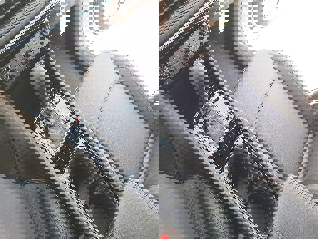 New 2026 Jeep Compass Limited w/ Sun, Sound & Navigation Group image 25