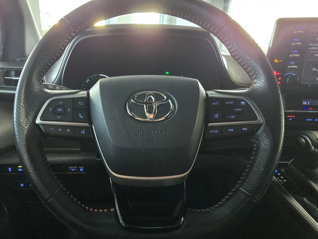 Used 2021 Toyota Sienna XSE image 25