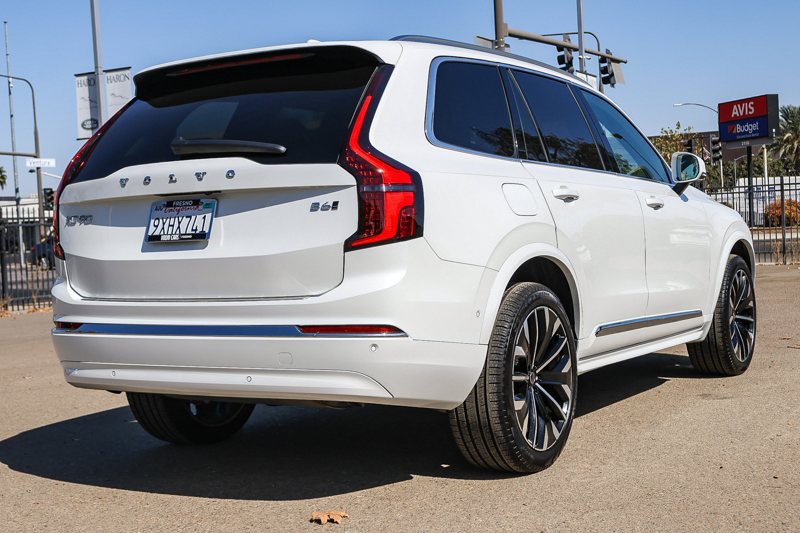 Used 2026 Volvo XC90 B6 Plus w/ Protection Package AWD/4WD image 5