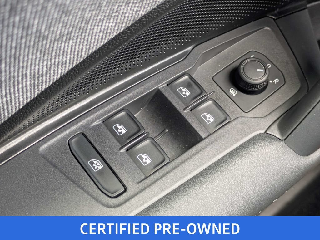 Used 2025 Volkswagen Tiguan S FWD image 24