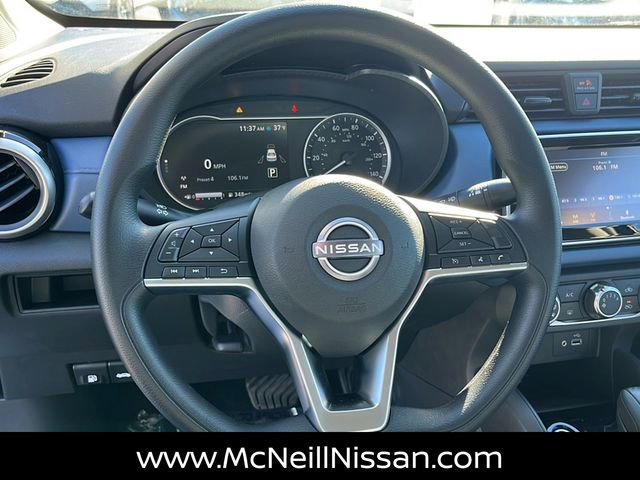 New 2025 Nissan Versa SV image 23