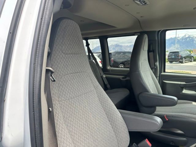 Used 2024 Chevrolet Express 3500 LT w/ LT Preferred Equipment Group RWD image 17