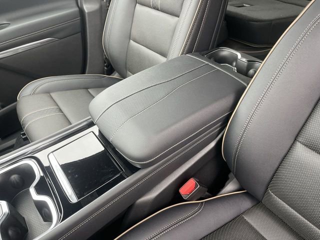 New 2026 Chevrolet Traverse High Country w/ LPO, Floor Liner Package image 21