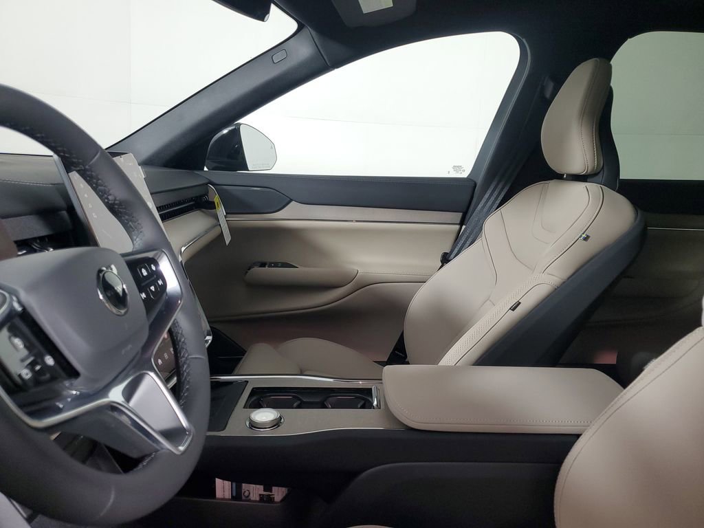 New 2026 Volvo EX90 Plus image 22