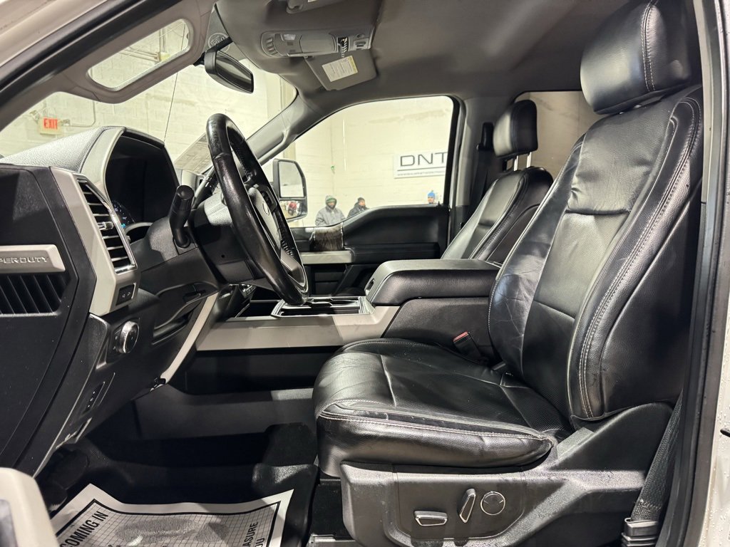 Used 2017 Ford F250 Lariat w/ Lariat Value Package image 19