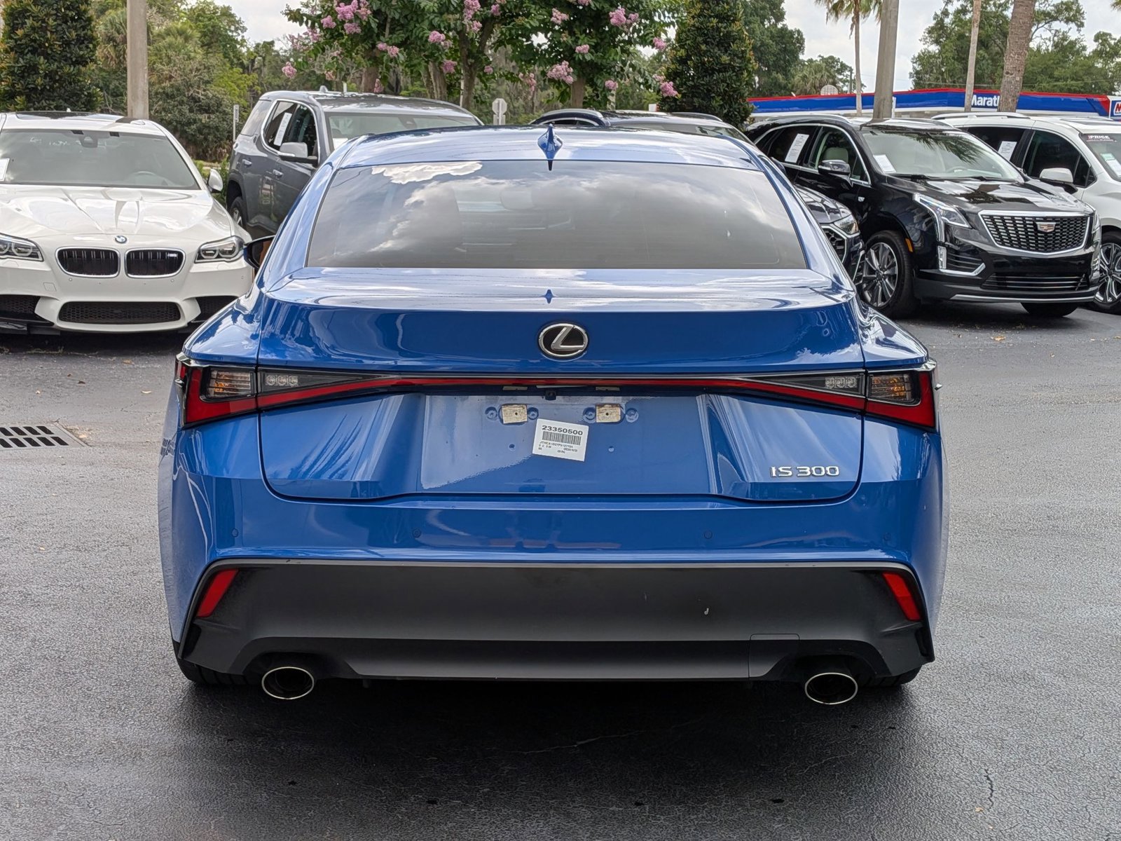Used 2023 Lexus IS 300 w/ Comfort Package RWD image 10