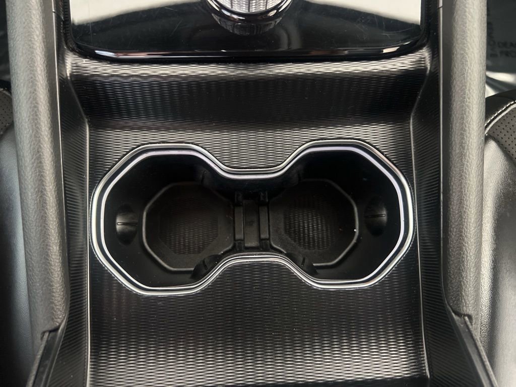 Used 2024 Jeep Grand Cherokee L Laredo image 45