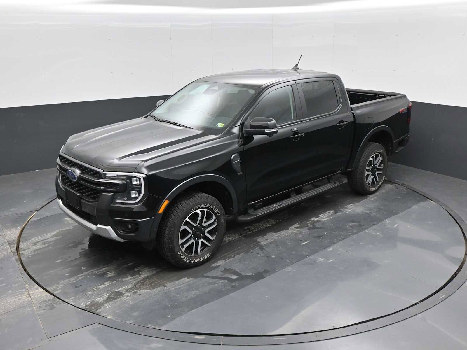 New 2024 Ford Ranger Lariat w/ FX4 Off-Road Package