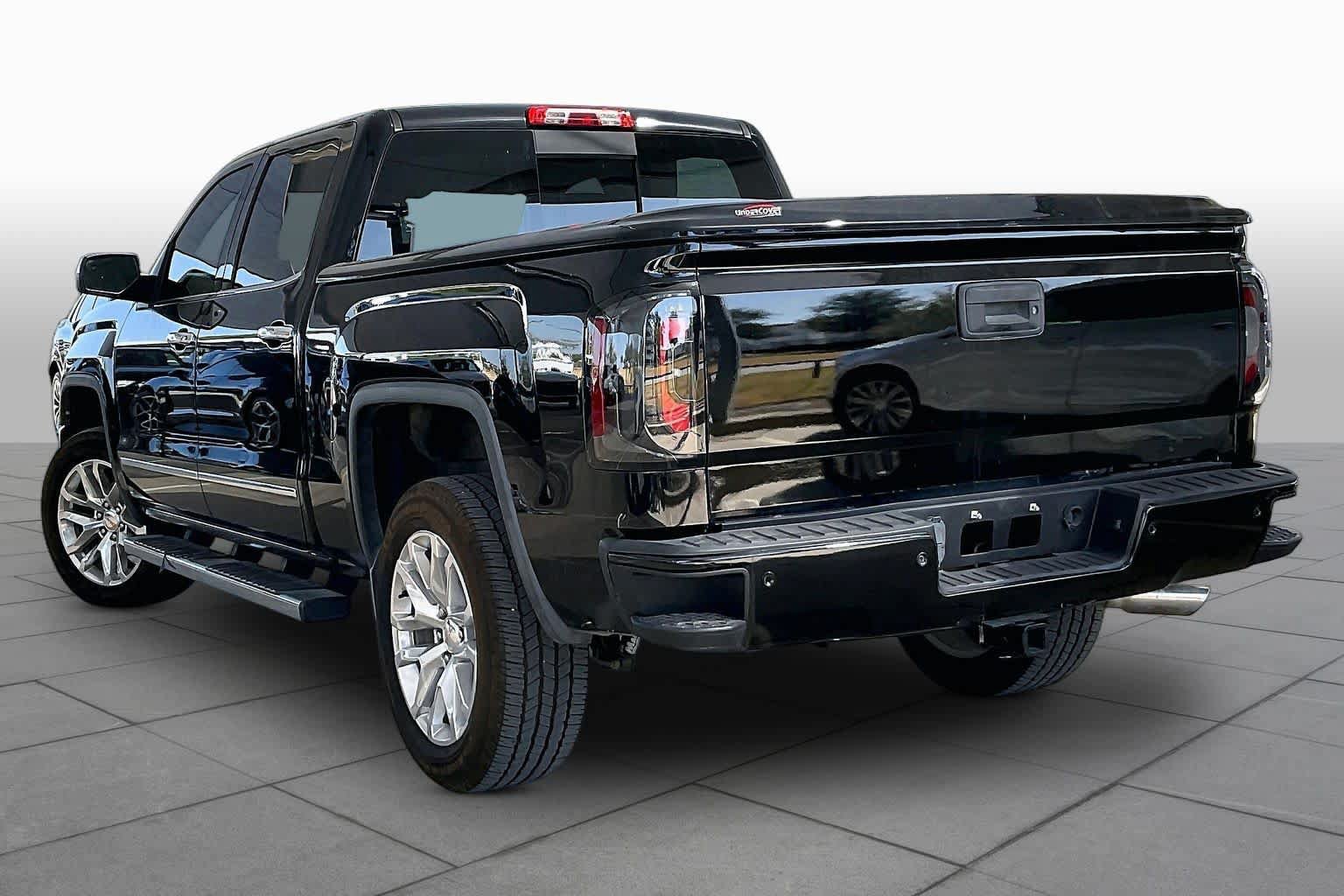 Used 2015 GMC Sierra 1500 Denali w/ Driver Alert Package AWD/4WD image 11