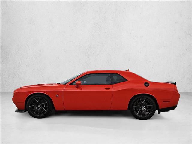 Used 2016 Dodge Challenger R/T Scat Pack RWD image 9