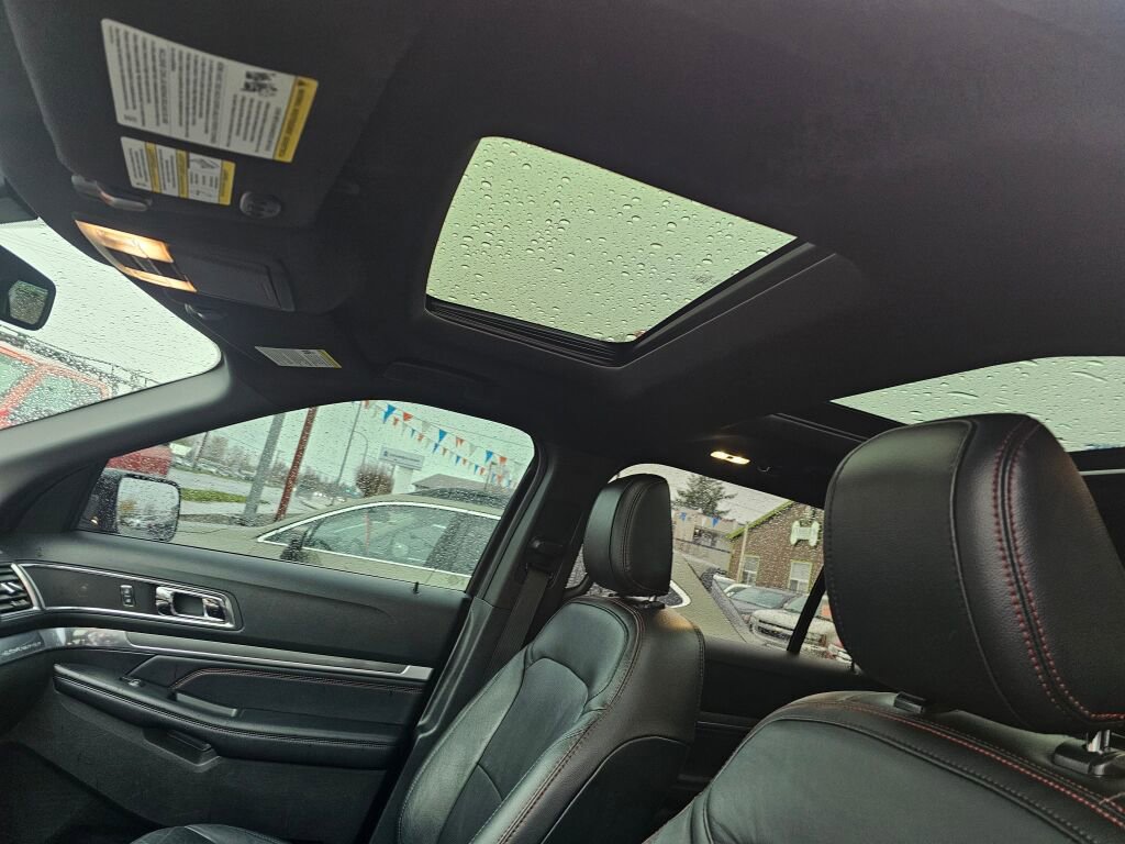 Used 2018 Ford Explorer Sport w/ Equipment Group 401A image 26