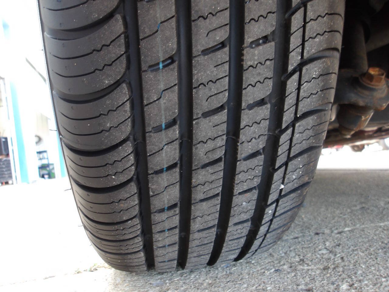Used 2012 Nissan Sentra 2.0 SR FWD image 46