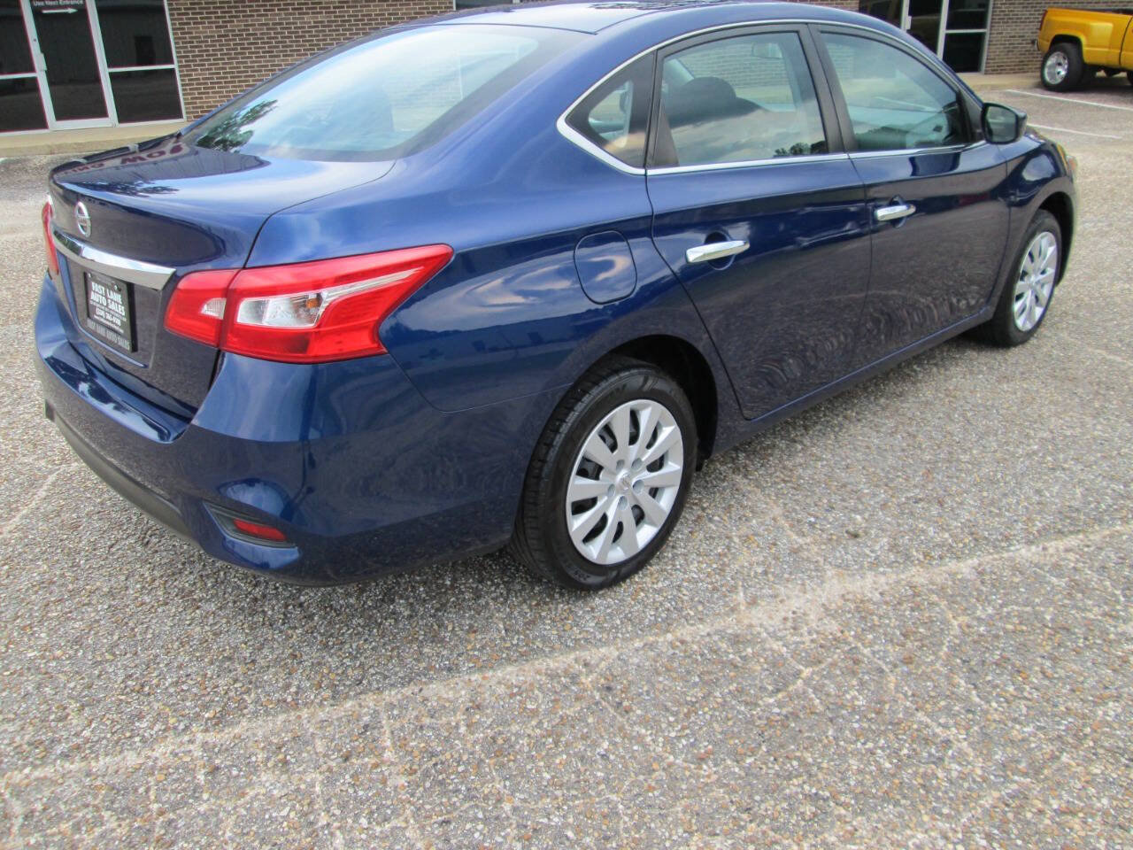 Used 2019 Nissan Sentra S FWD image 38