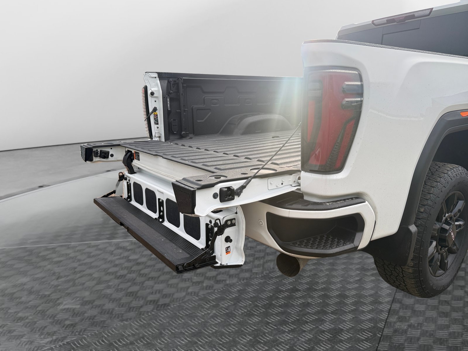 Used 2024 GMC Sierra 2500 AT4 w/ AT4 Premium Plus Package AWD/4WD image 21