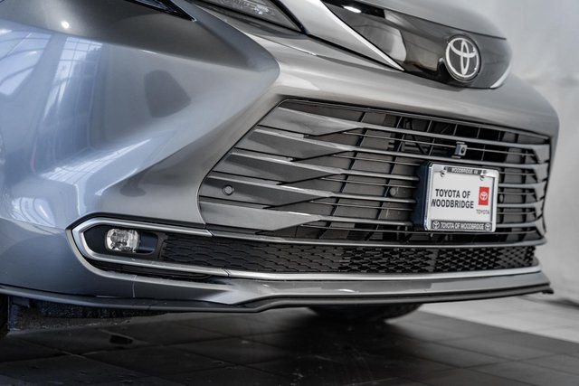 New 2026 Toyota Sienna Platinum image 15
