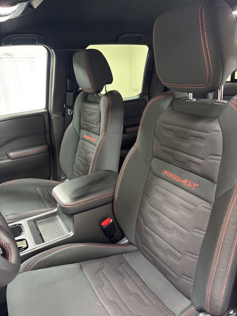 Used 2025 Nissan Frontier PRO-4X w/ Tow Package image 15