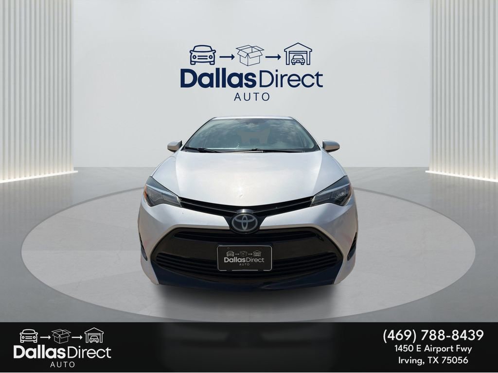 Used 2018 Toyota Corolla LE image 3