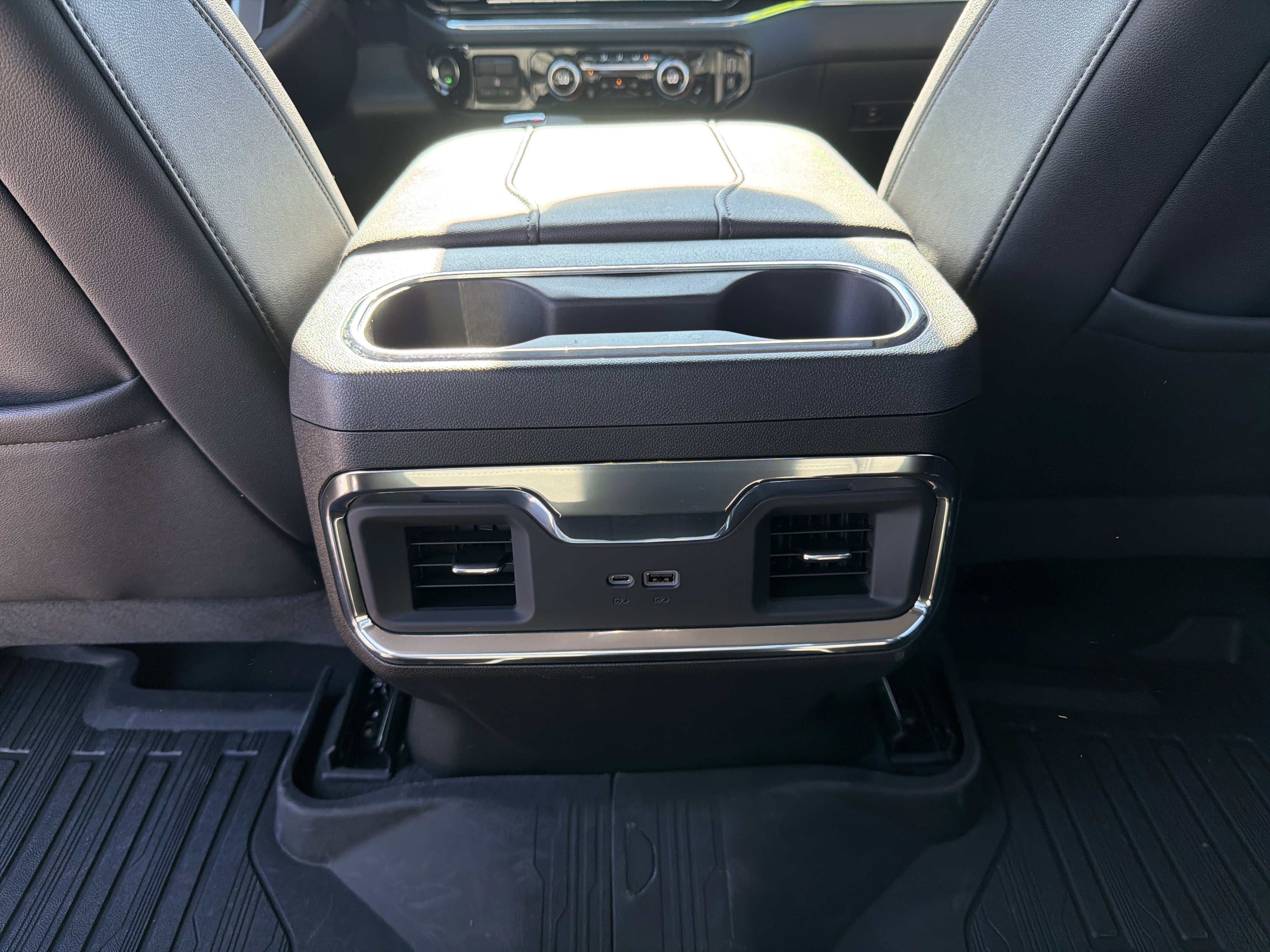 Used 2025 GMC Sierra 1500 Elevation w/ Elevation Premium Package image 33