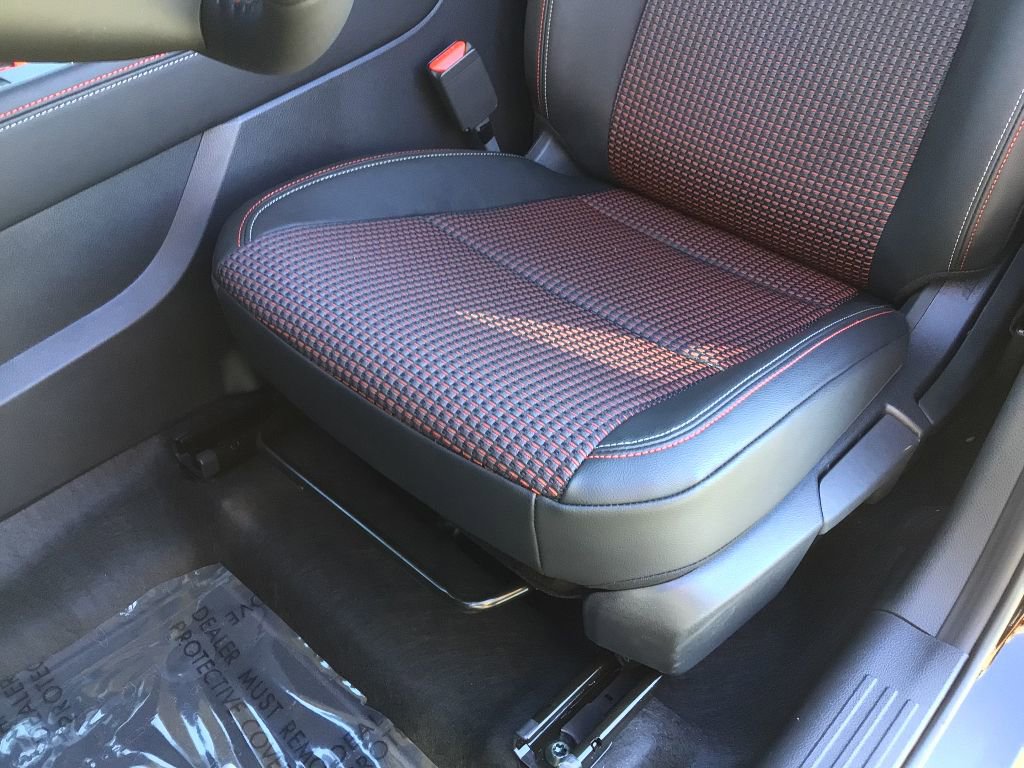 New 2026 Nissan Kicks SR w/ Cold Weather Package image 10