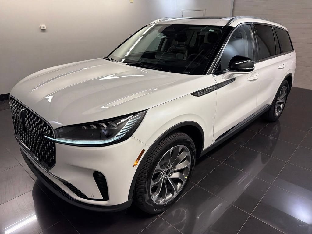 New 2026 Lincoln Aviator Reserve AWD/4WD image 3