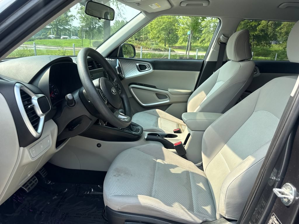 Used 2021 Kia Soul LX FWD image 12