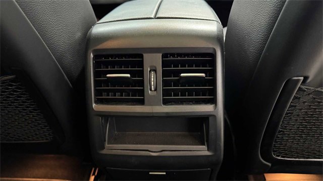 Used 2016 Mercedes-Benz GLE 350 w/ Premium Package image 16