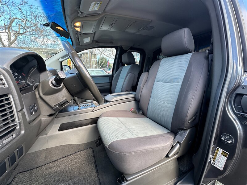 Used 2007 Nissan Titan SE RWD image 14
