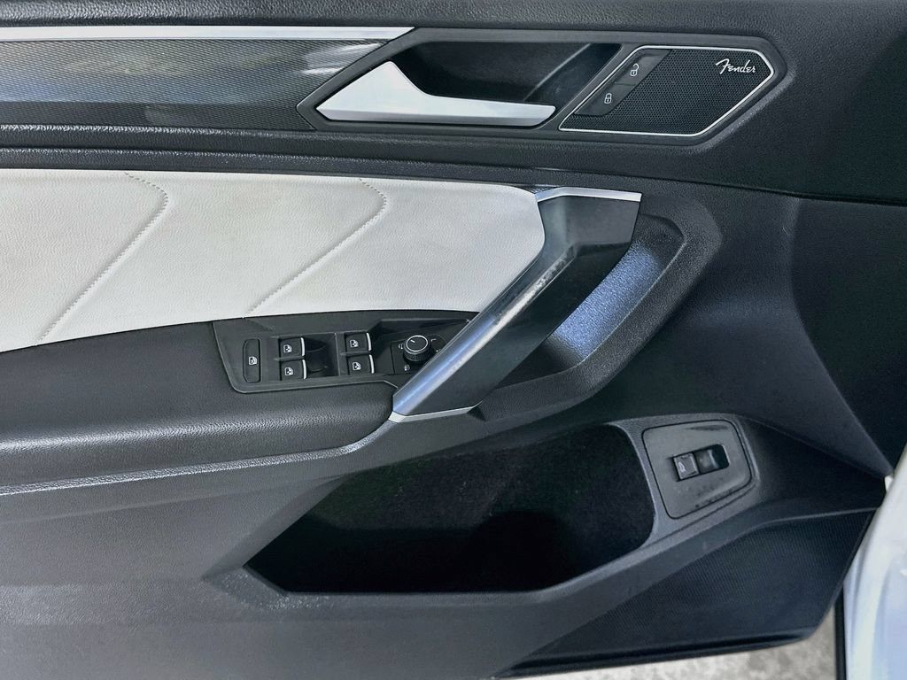 Used 2020 Volkswagen Tiguan SEL Premium R-Line AWD/4WD image 25