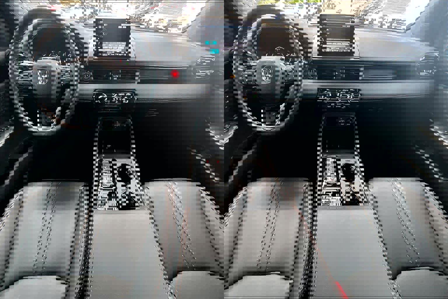 Used 2025 Honda Pilot TrailSport image 16