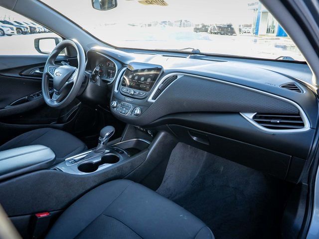 Used 2024 Chevrolet Malibu LT image 16
