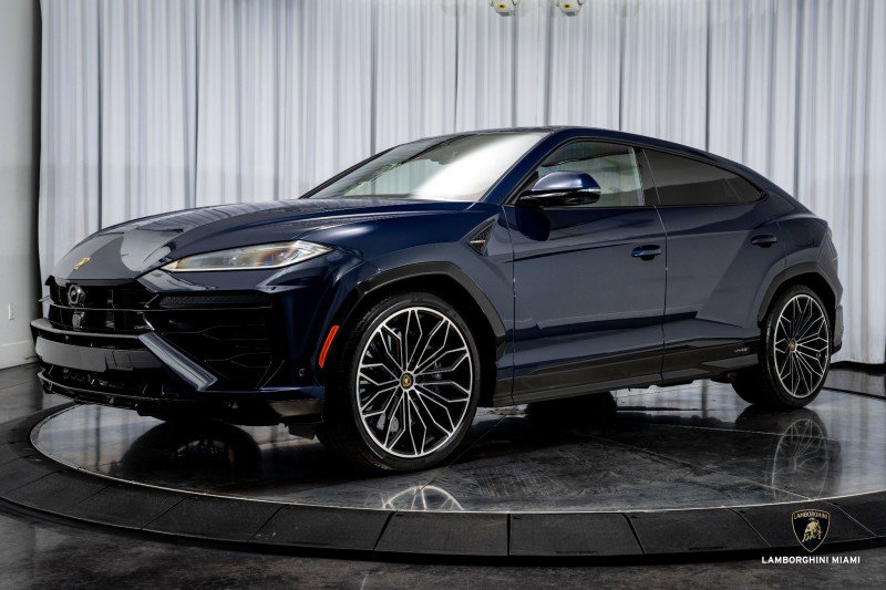Used 2025 Lamborghini Urus SE image 6