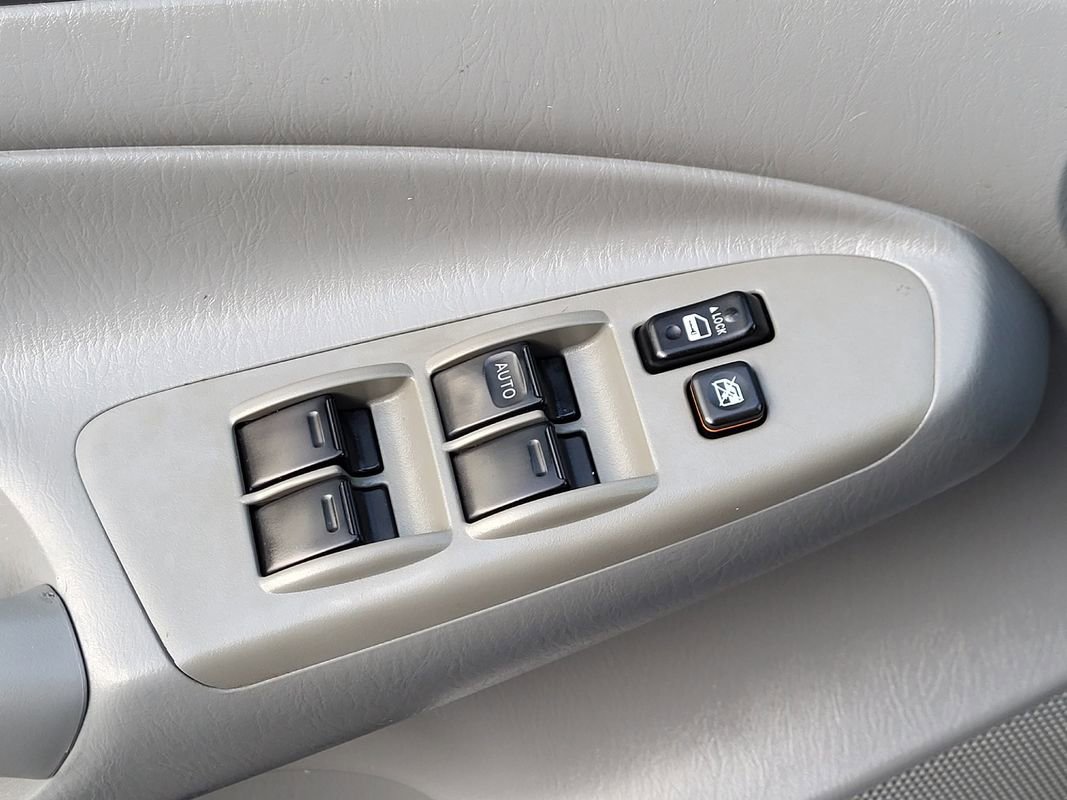 Used 2005 Toyota Tacoma TRD Off-Road image 11