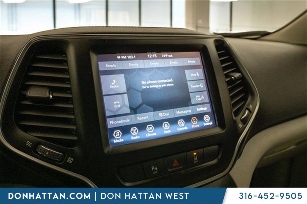 Used 2021 Jeep Cherokee Latitude Lux w/ Comfort/Convenience Group image 9