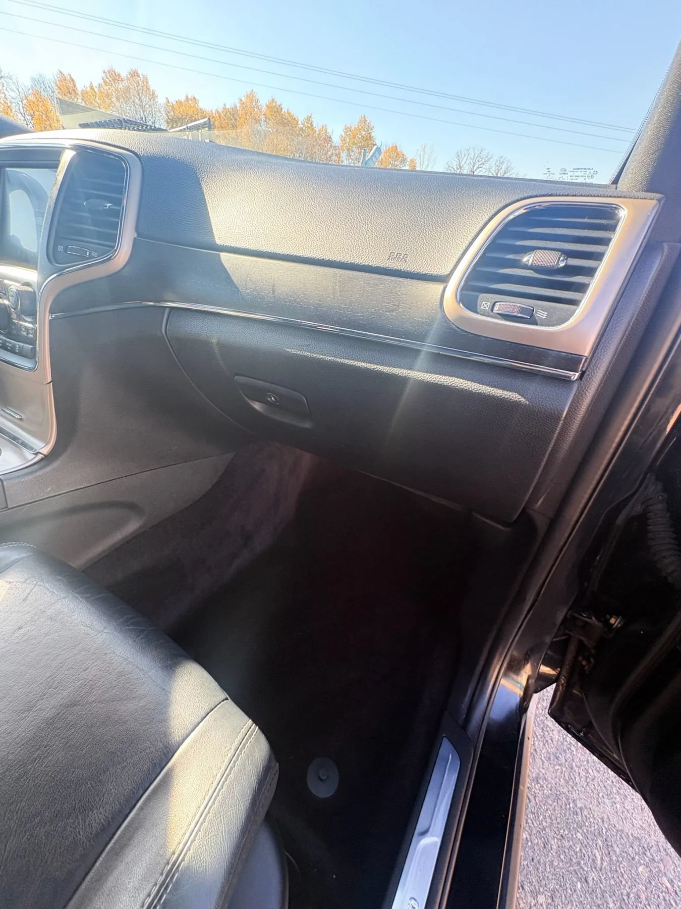 Used 2017 Jeep Grand Cherokee Limited AWD/4WD image 30