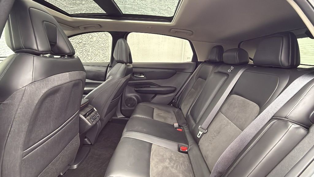 Certified 2024 Nissan Ariya FWD image 19
