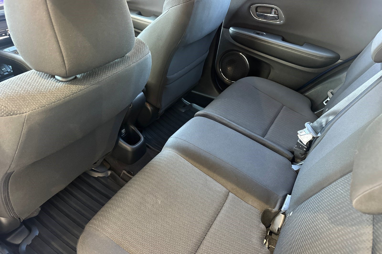 Used 2018 Honda HR-V EX image 15