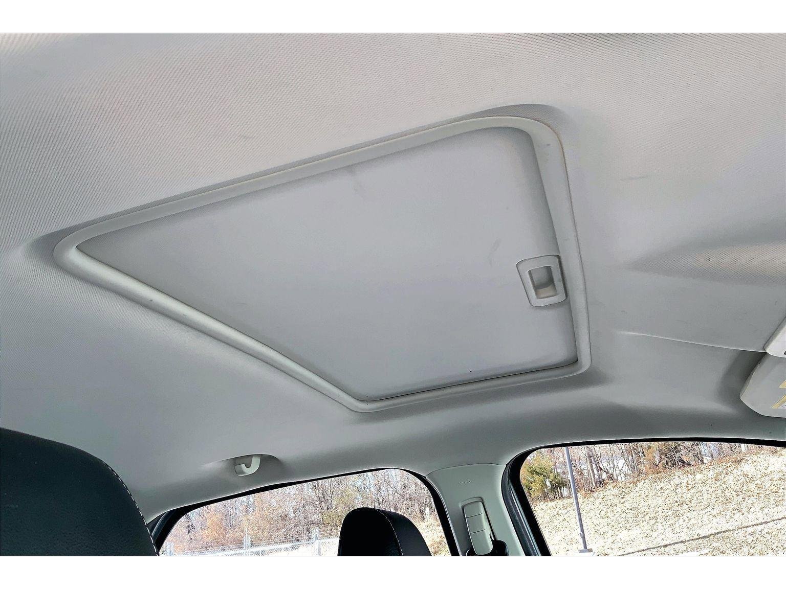 Used 2020 Ford EcoSport Titanium image 21