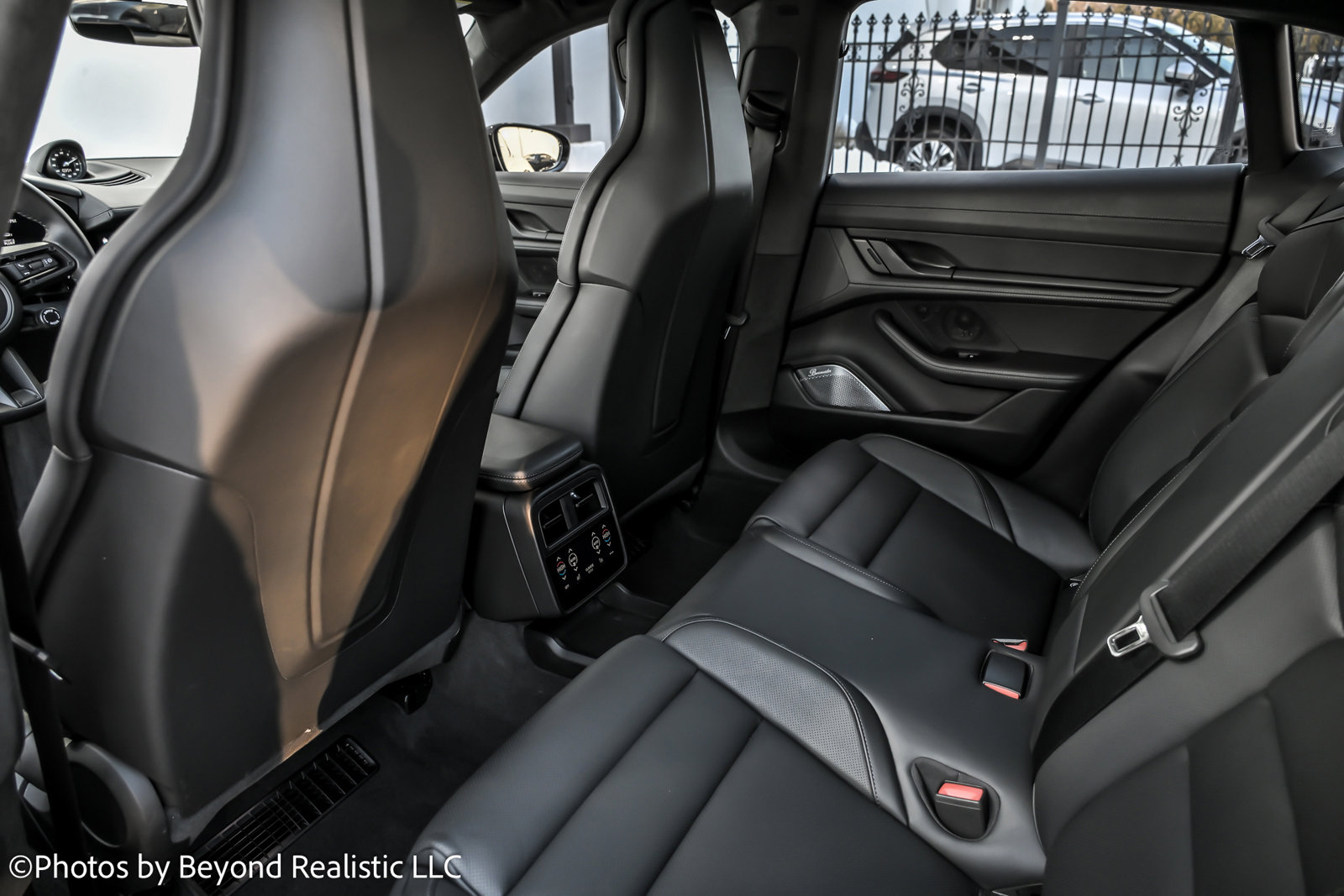 Used 2024 Porsche Taycan Turbo image 28