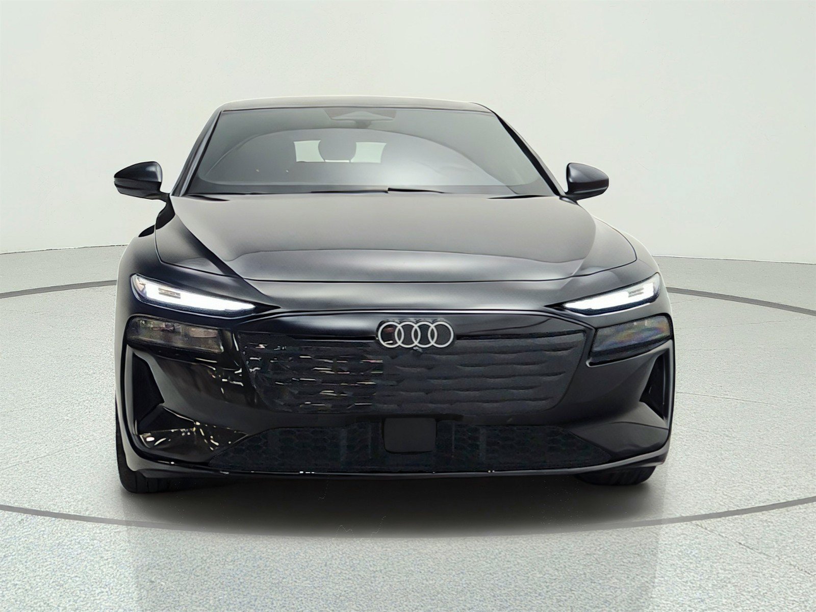 Used 2025 Audi A6 e-tron Premium Plus w/ Premium Plus AWD/4WD image 2