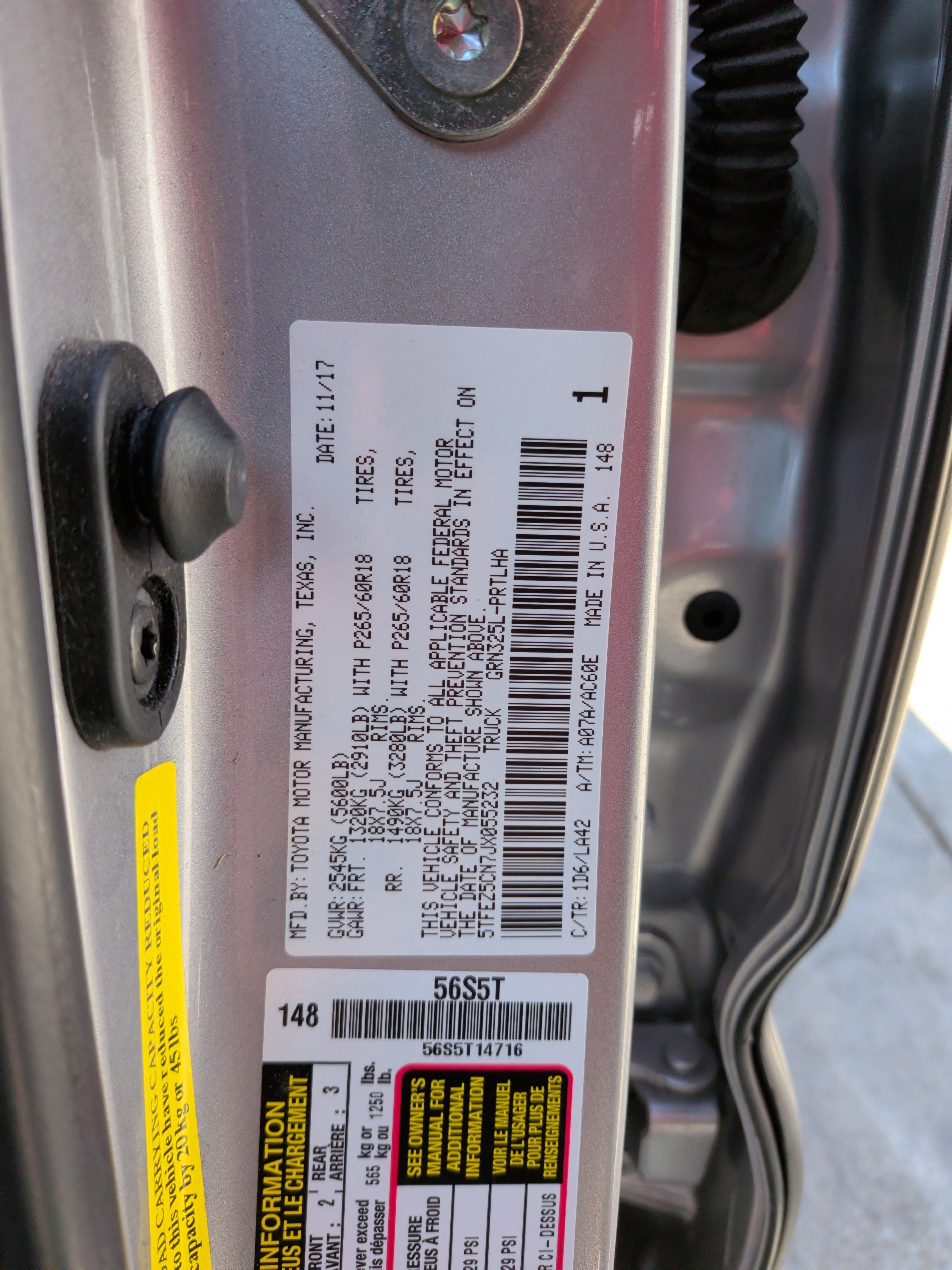 Used 2018 Toyota Tacoma Limited image 36