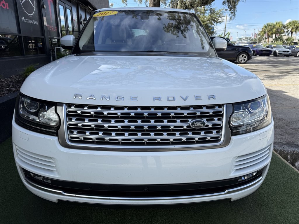 Used 2017 Land Rover Range Rover HSE AWD/4WD image 2